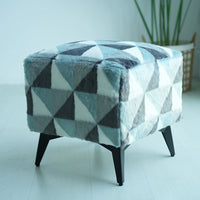 Foot Stool Small Ottoman Foot Rest, Velvet Foot Stools Pouf Ottoman Step Stool with Padded Seat, Footstool with Black Legs for Living Room, Entryway