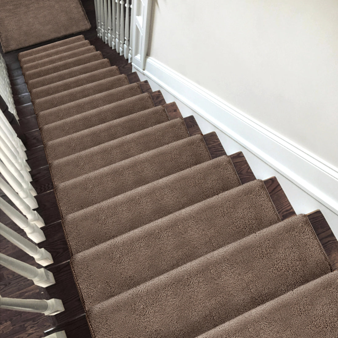 Bullnose Carpet Stair Treads | Ultra Plush Soft (Set of 15,14,7,2)